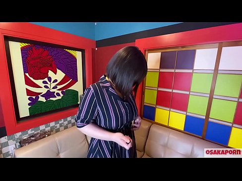 ❤️ Katta ko'krakli yapon shirinliklari jinsiy o'yinchoqlar bilan onanizm qiladi va orgazmga ega. U intervyuda o'z tajribasi haqida gapiradi. Katta ko'krak va tukli mushuk baland ovozda nola. Osakaporn ❤️ Super seks bizda uz.watchhentai.ru ❤